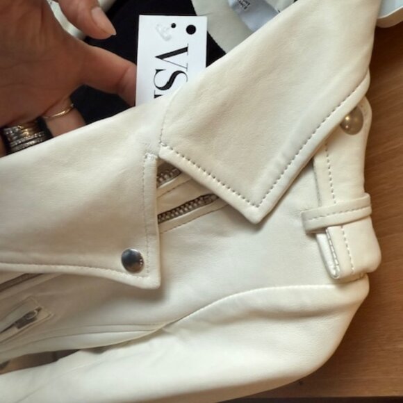 Pre-Loved IRO Cream Lamb Leather Motorcycle Jacket - EU 36 or XS - Picture 6 of 10